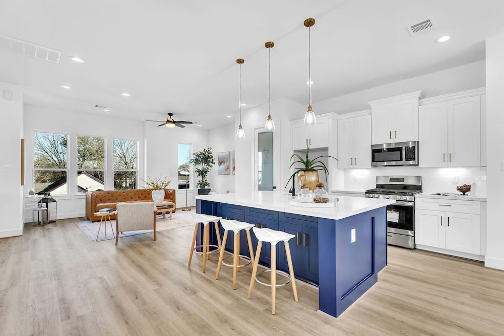 6904 Sidney St, Houston, TX 77021 - photo 1