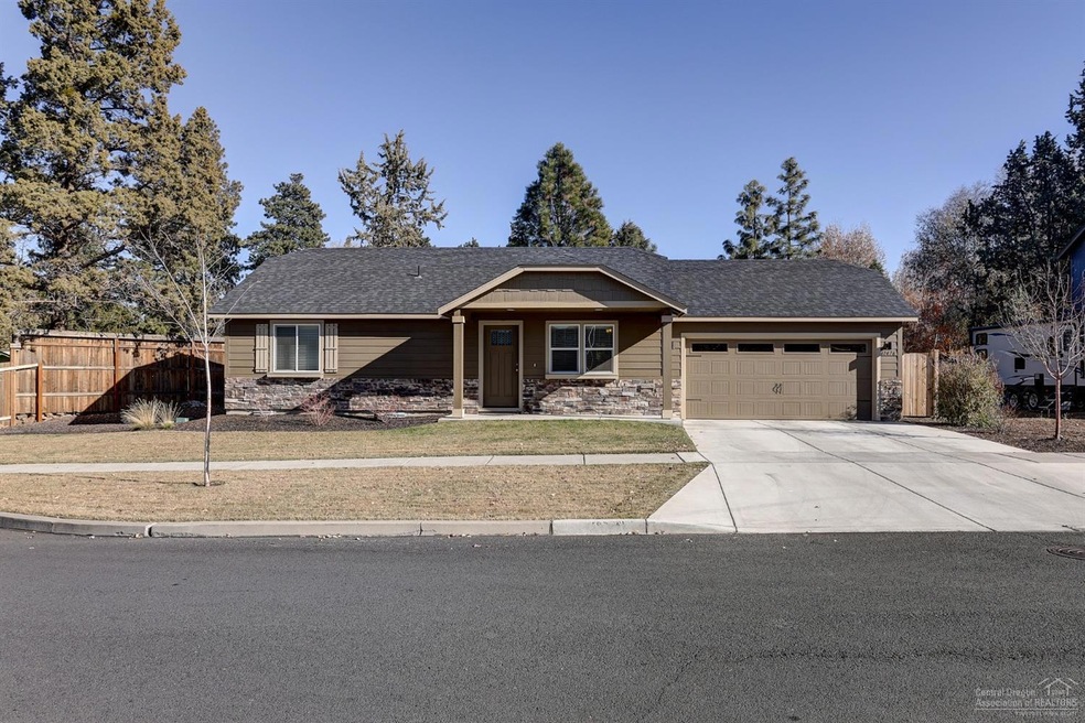 61476 Lucia St, Bend, OR 97702 - photo 1