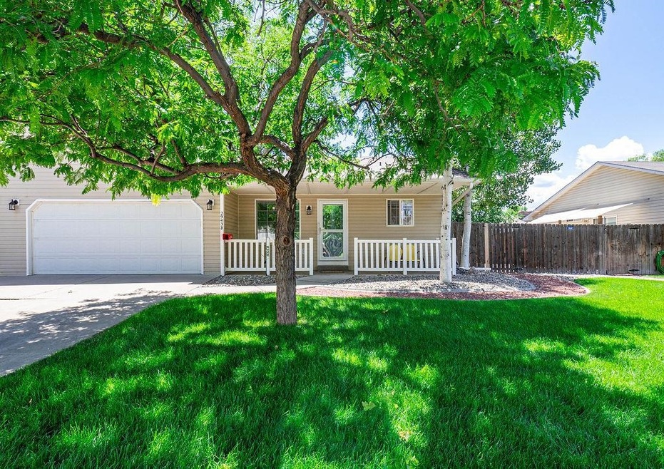 2943 S Palace Cir unit B, Grand Junction, CO 81504 - photo 1