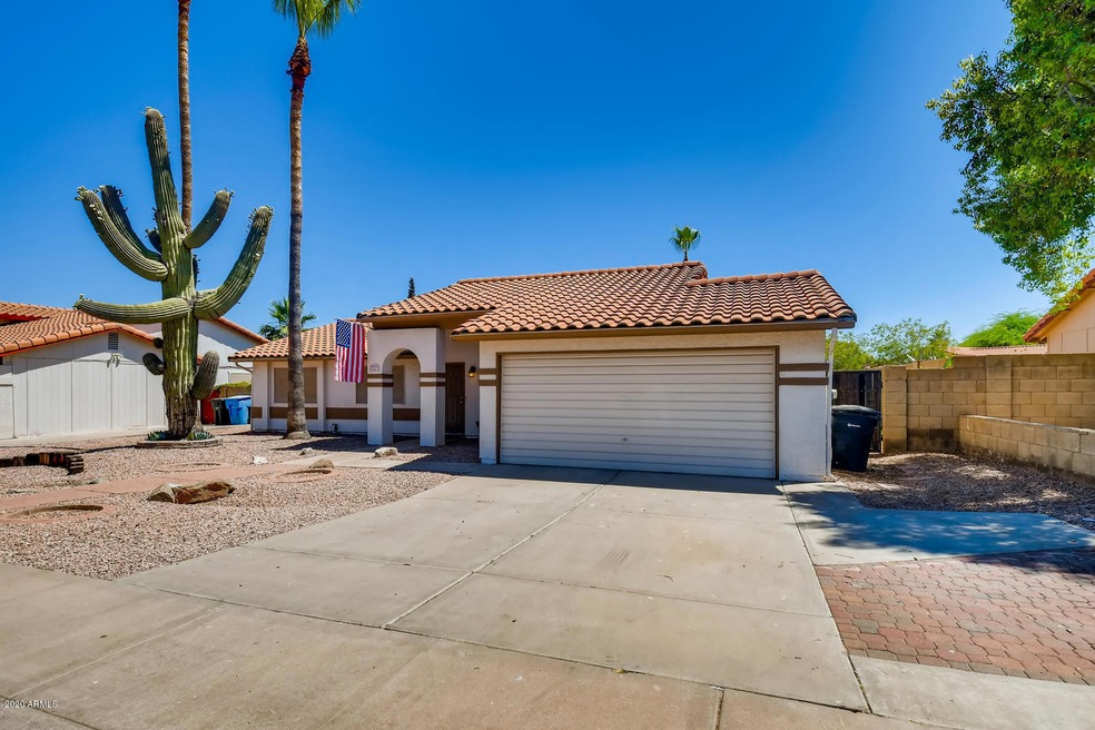 1447 N Tamarisk Dr, Chandler, AZ 85224 - photo 1