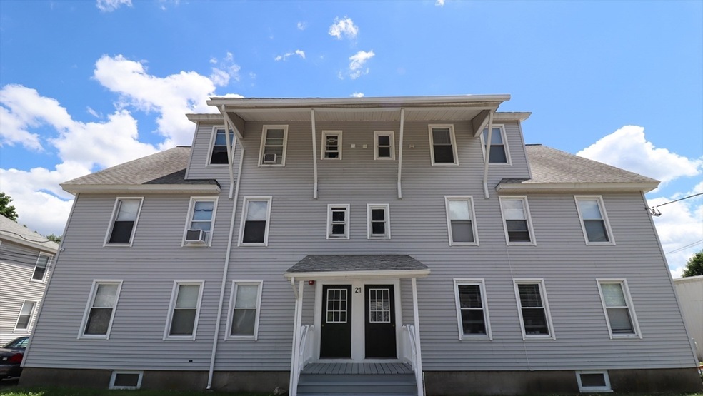 21 Cross St unit 2R, South Grafton, MA 01560 - photo 1