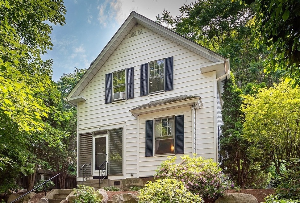 41 Harold St, Worcester, MA 01604 - photo 1