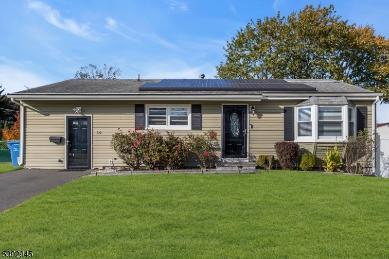 19 Cypress Dr, Parlin, NJ 08859 - photo 1