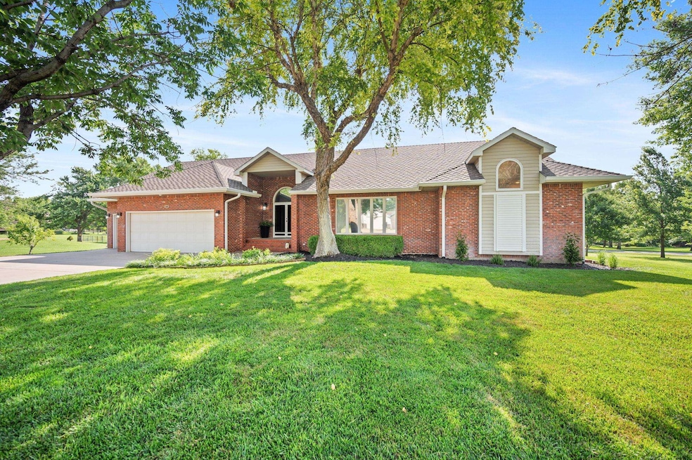 506 Ridge Point Dr, Mulvane, KS 67110 - photo 1