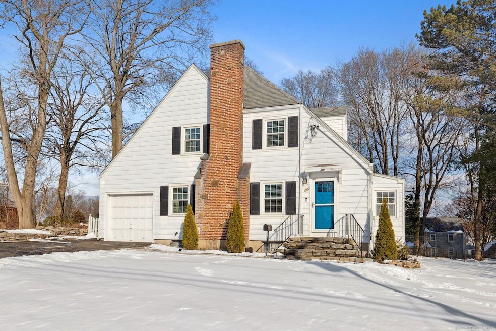 Sold $585,000