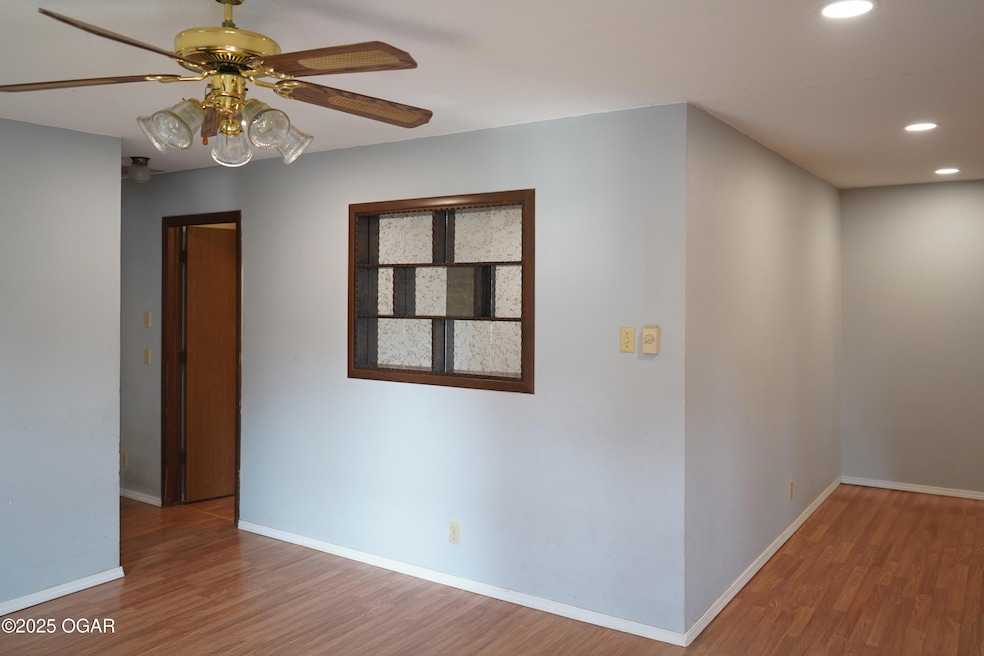 601 Kimberly St, Joplin, MO 64801 - photo 1