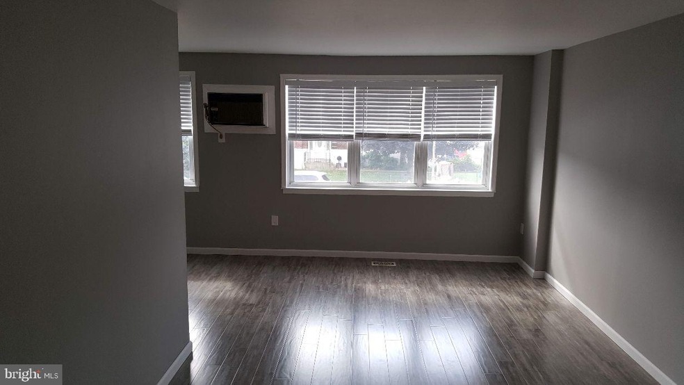 9874 Lackland Dr, Philadelphia, PA 19114 - photo 1