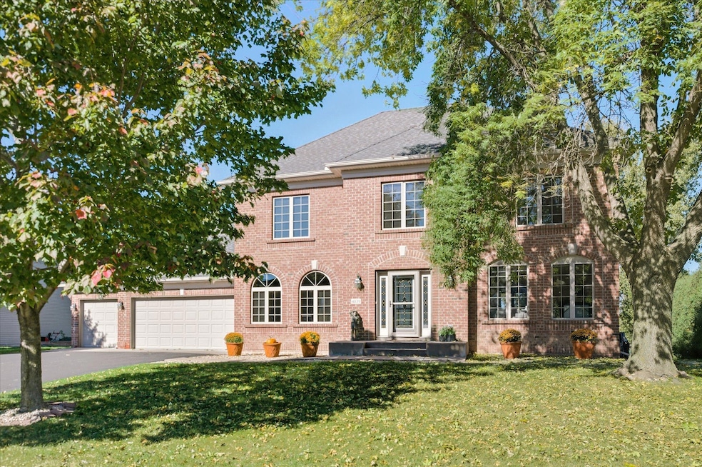 Beautiful brick 4 bedroom up walk-out two story on .40 acre park lot with amazing views