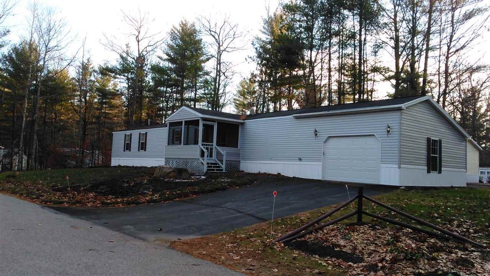 106 Goldfinch Ln, Center Conway, NH 03813 - photo 1