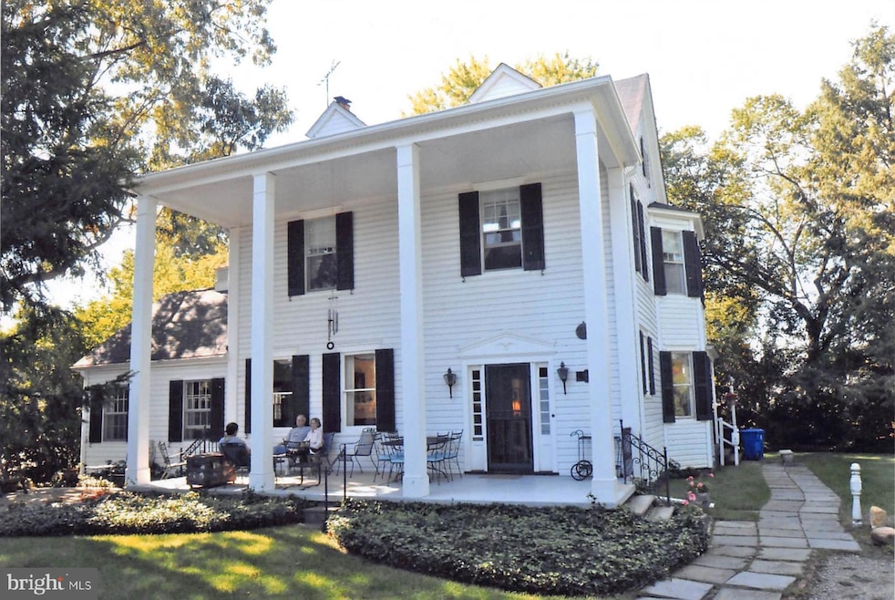 3612 N Glebe Rd, Arlington, VA 22207 - photo 1