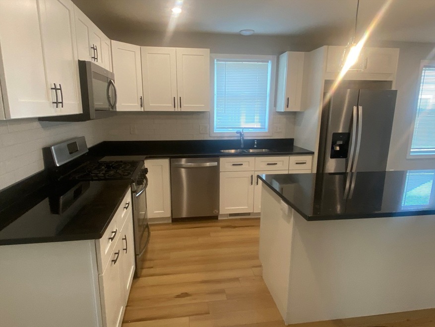 21-23 Brookfield St unit 21, Lawrence, MA 01843 - photo 1