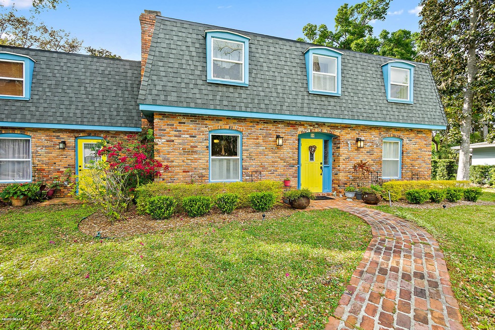 34 N St Andrews Dr-98