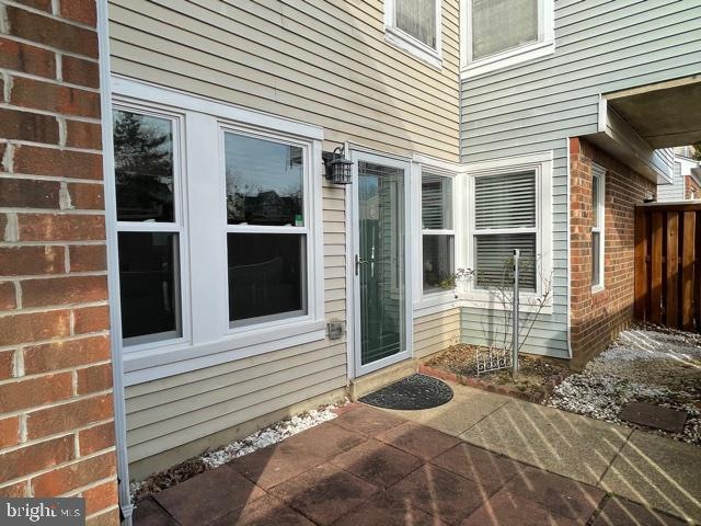 4370 Pembrook Village Dr unit 79, Alexandria, VA 22309 - photo 1