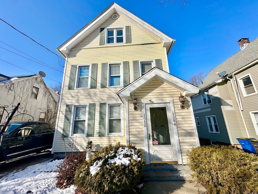 1082 Townsend Ave unit 2nd Fl, New Haven, CT 06512 - photo 1