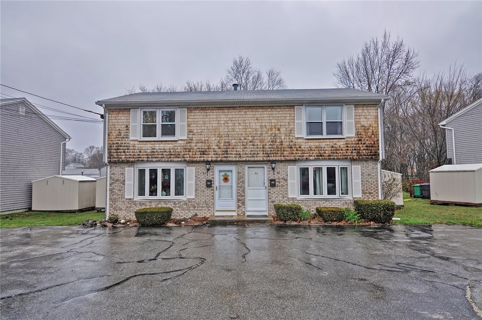 85 Reed St unit 4, Warwick, RI 02886 - photo 1