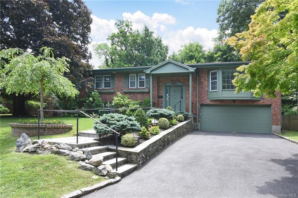 40 Sycamore Ln, Irvington, NY 10533 - photo 1