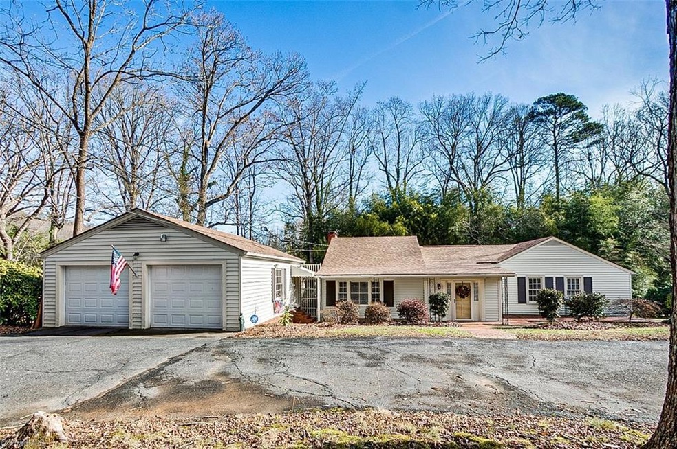 840 Oakmont Dr, Asheboro, NC 27205 - photo 1