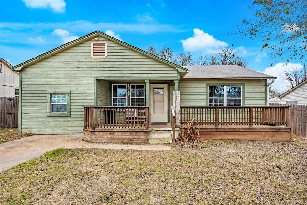 608 N H St, Duncan, OK 73533 - photo 1