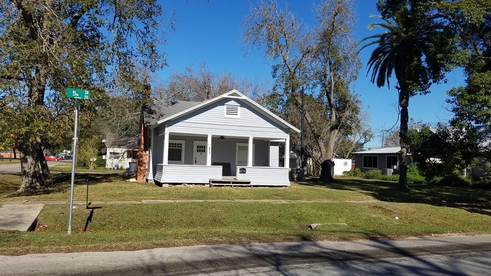2501 5th St, Bay City, TX 77414 - photo 1