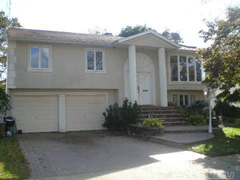 790 Vivian Ct, Baldwin, NY 11510 - photo 1