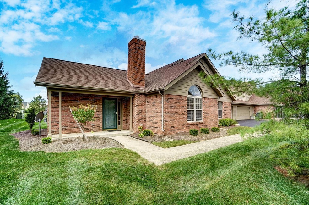 2816 Laurel Wind Blvd unit 2816, Lewis Center, OH 43035 - photo 1