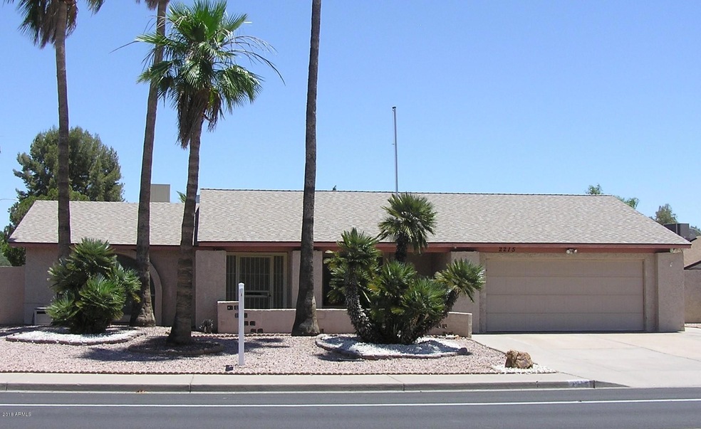 2215 S Extension Rd, Mesa, AZ 85210 - photo 1