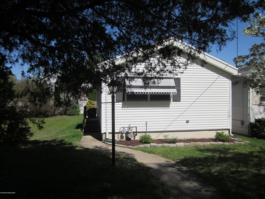 2007 Westfield St unit 2009, Oakhurst, NJ 07755 - photo 1