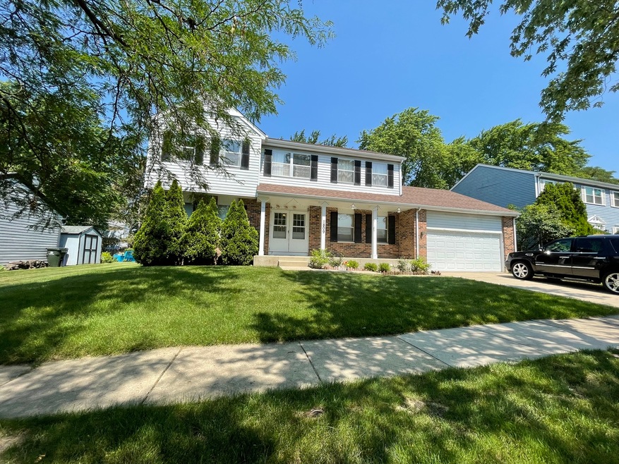 1809 Lisson Rd, Naperville, IL 60565 - photo 1