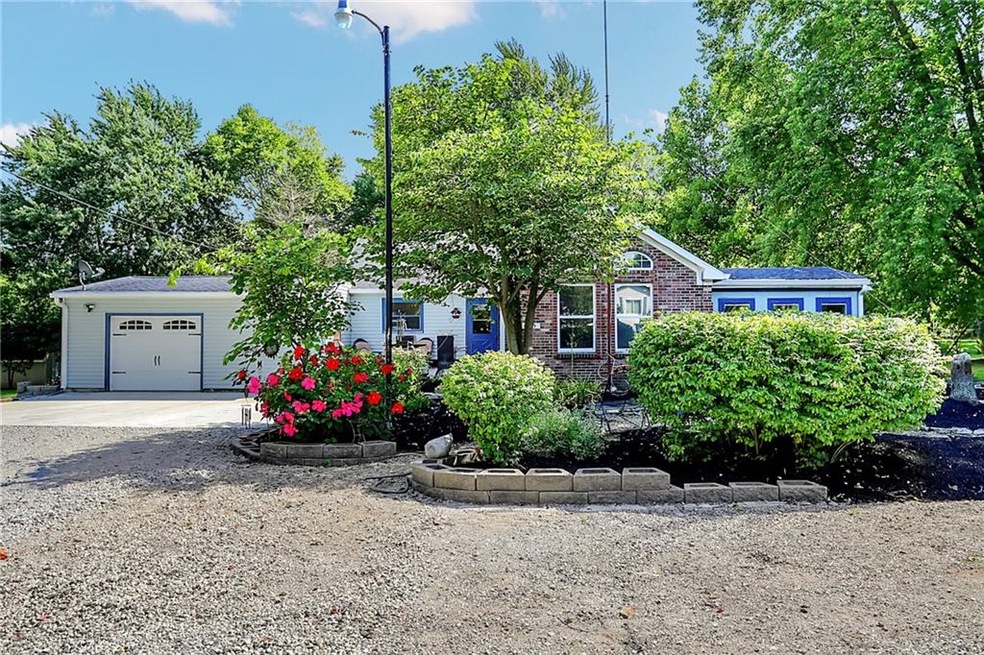 899 W 261st St, Sheridan, IN 46069 - photo 1