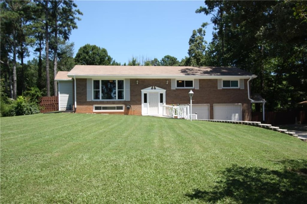 1222 Siesta Ln, Acworth, GA 30102 - photo 1