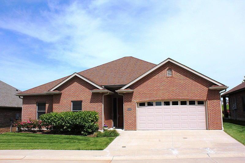 1813 TRELLIS LANE