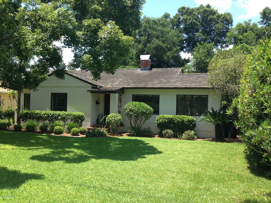 4332 Pinewood Avenue - Front View