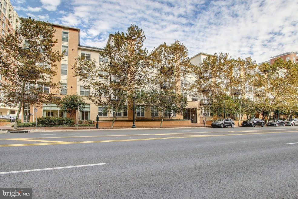 Silverton Condominiums, Silver Spring, MD 20910 - photo 1