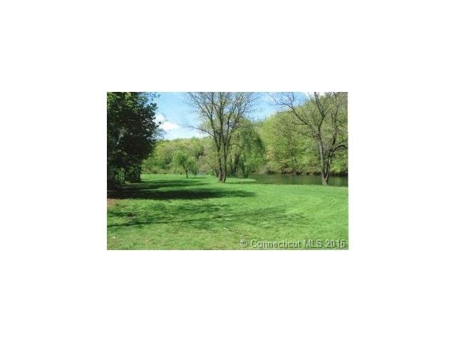 624 River Rd, Meriden, CT 06451 - photo 1