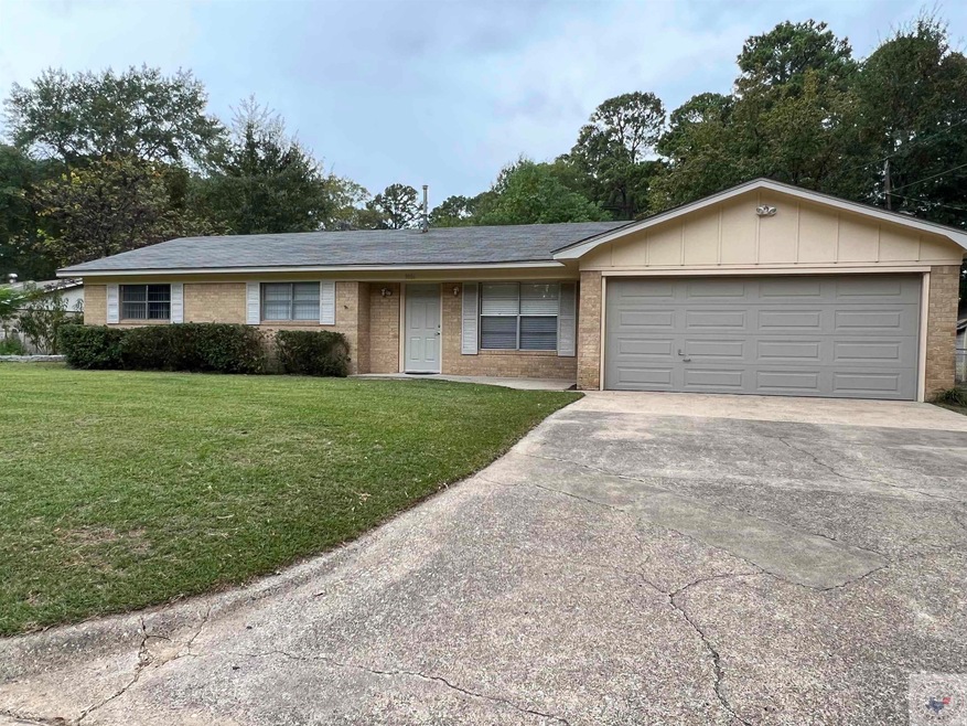 3804 Ivy Ln, Texarkana, TX 75503 - photo 1