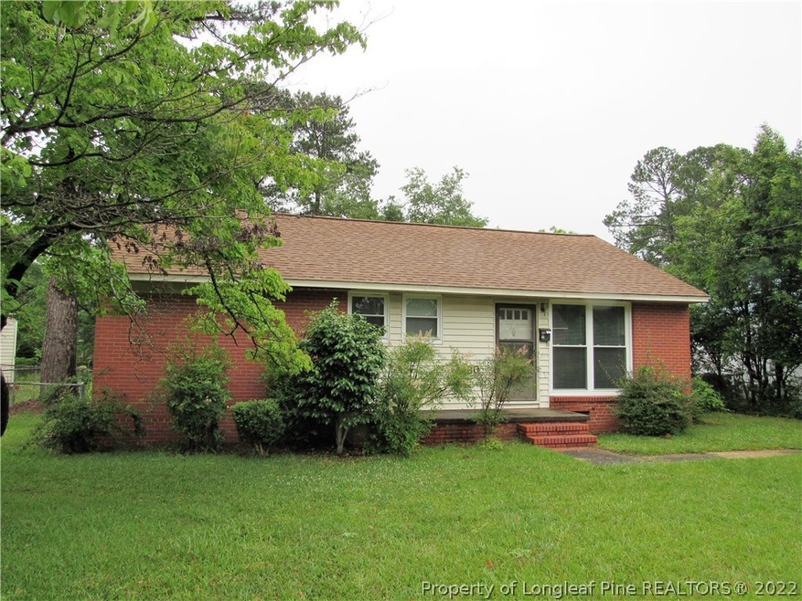 480 Mcbain Dr, Fayetteville, NC 28305 - photo 1