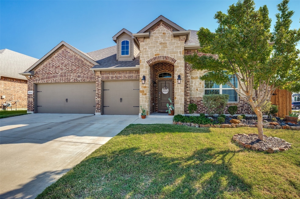 Under Contract $500,000