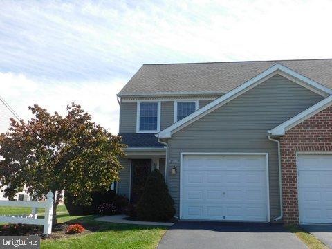 4080 Laurel Ln, Mount Joy, PA 17552 - photo 1