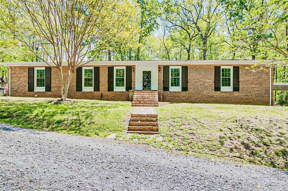 743 Inwood Rd, Asheboro, NC 27205 - photo 1