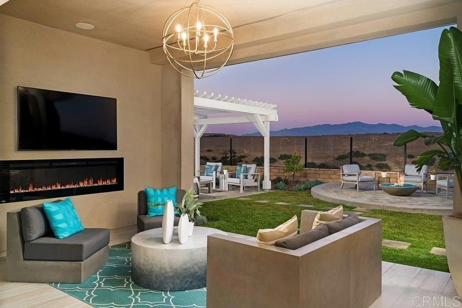 1847 Paterna Dr, Chula Vista, CA 91913 - photo 1