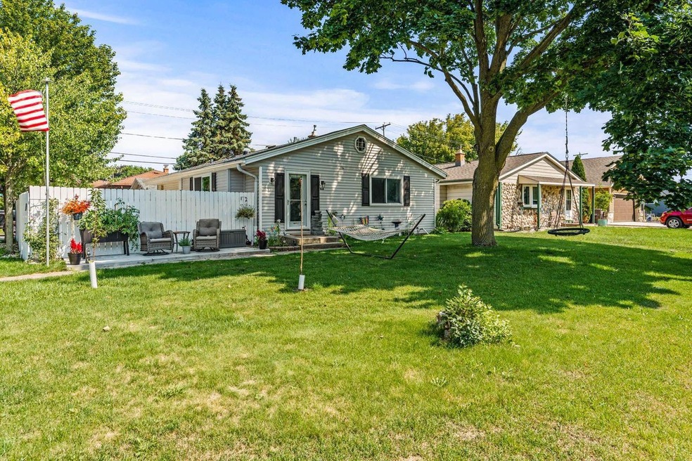 4202 S 92nd St, Greenfield - HDR-1