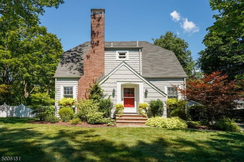 27 Allen St, Basking Ridge, NJ 07920 - photo 1