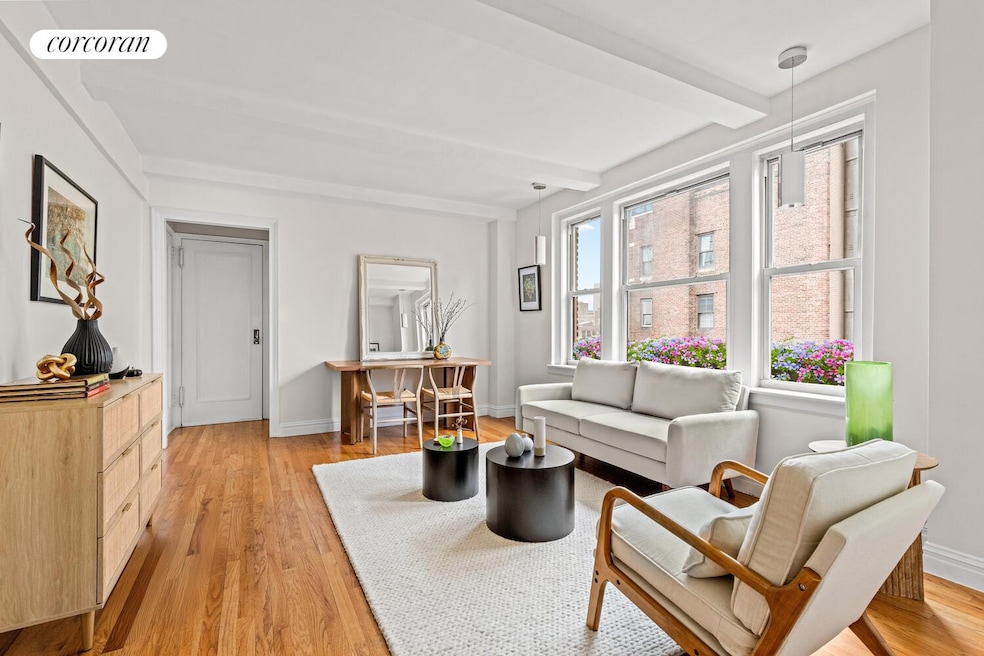 For Sale $949,000 • Co-Listing Agent