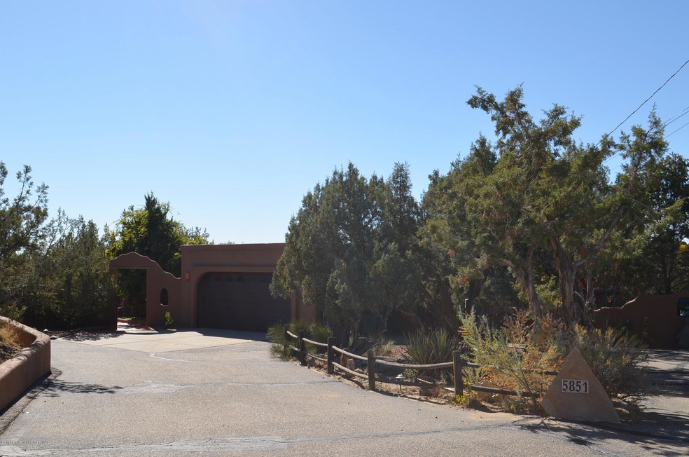 5851 Laurel Ct, Farmington, NM 87402 - photo 1