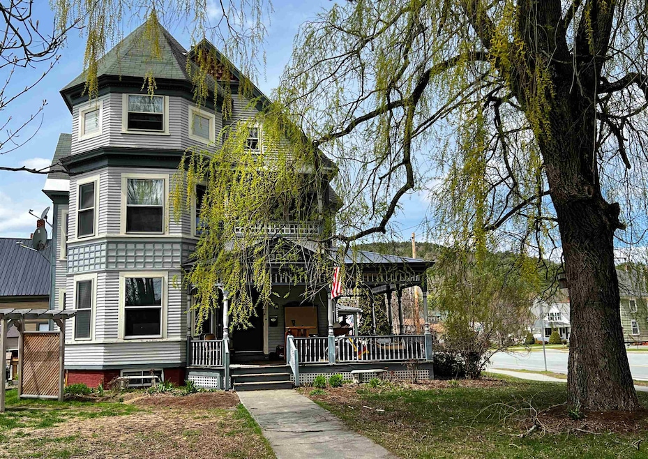 1577 Main St, Saint Johnsbury, VT 05819 - photo 1