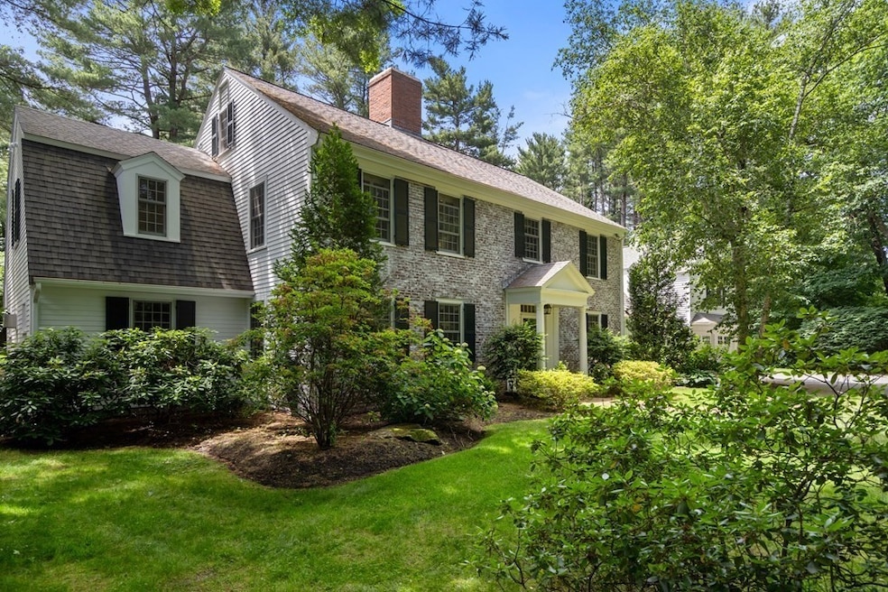 54 Greylock Rd, Wellesley Hills, MA 02481 - photo 1