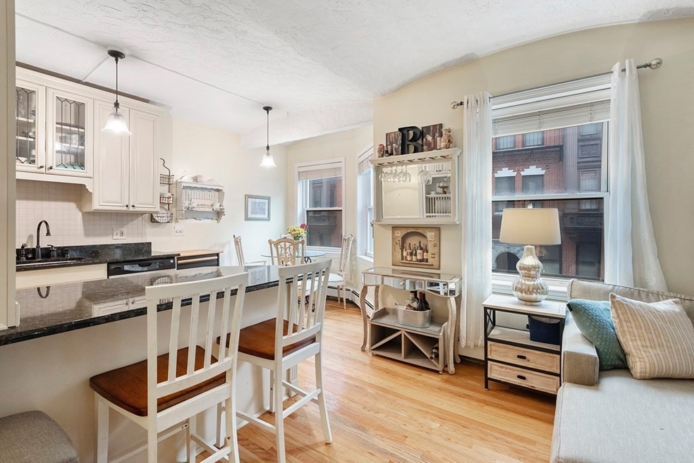 9 Battery St unit 3, Boston, MA 02109 - photo 1