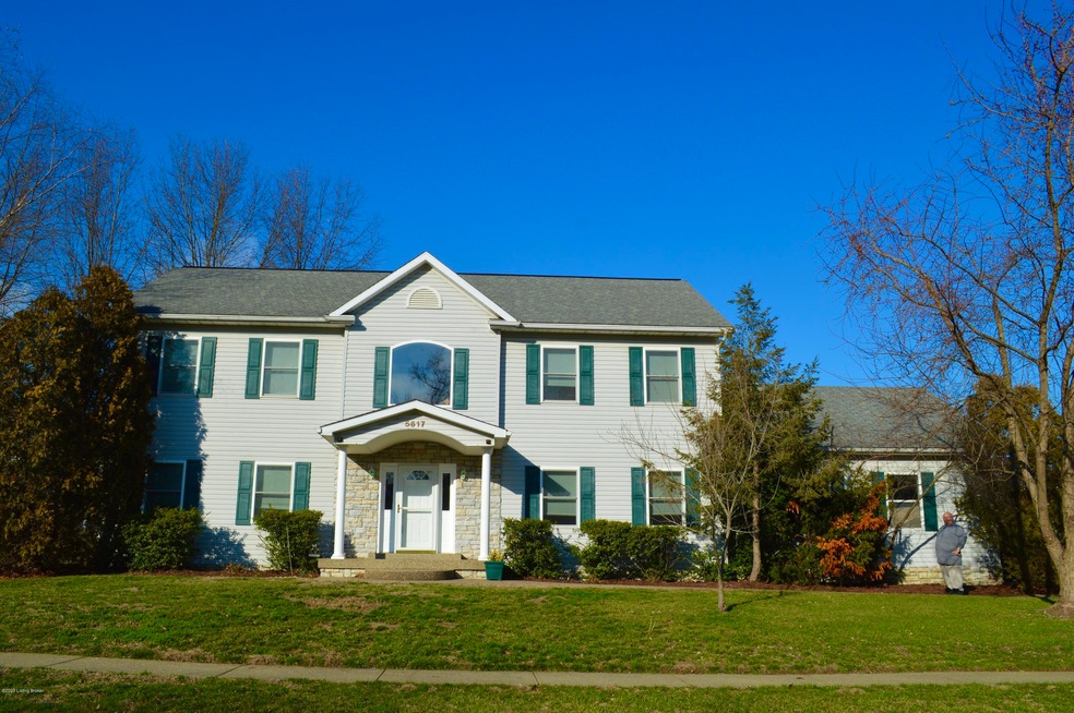 FCC16596-124E-4BA3-8BF6-7297B25F8361_1_2