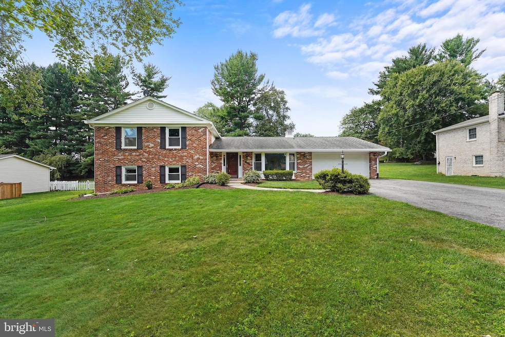 14728 Flintstone Ln, Silver Spring, MD 20905 - photo 1