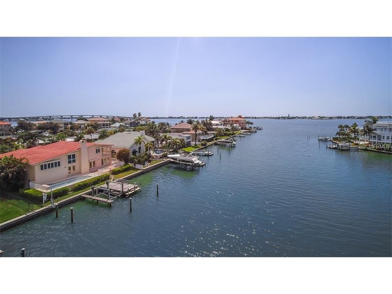 Easy Access To The Intracoastal and Gulf of Mexico